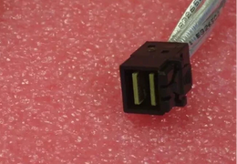 Amphenol Internal Mini-SAS HD SFF 8643 to 4x SATA 68cm Cable RHS36-1895