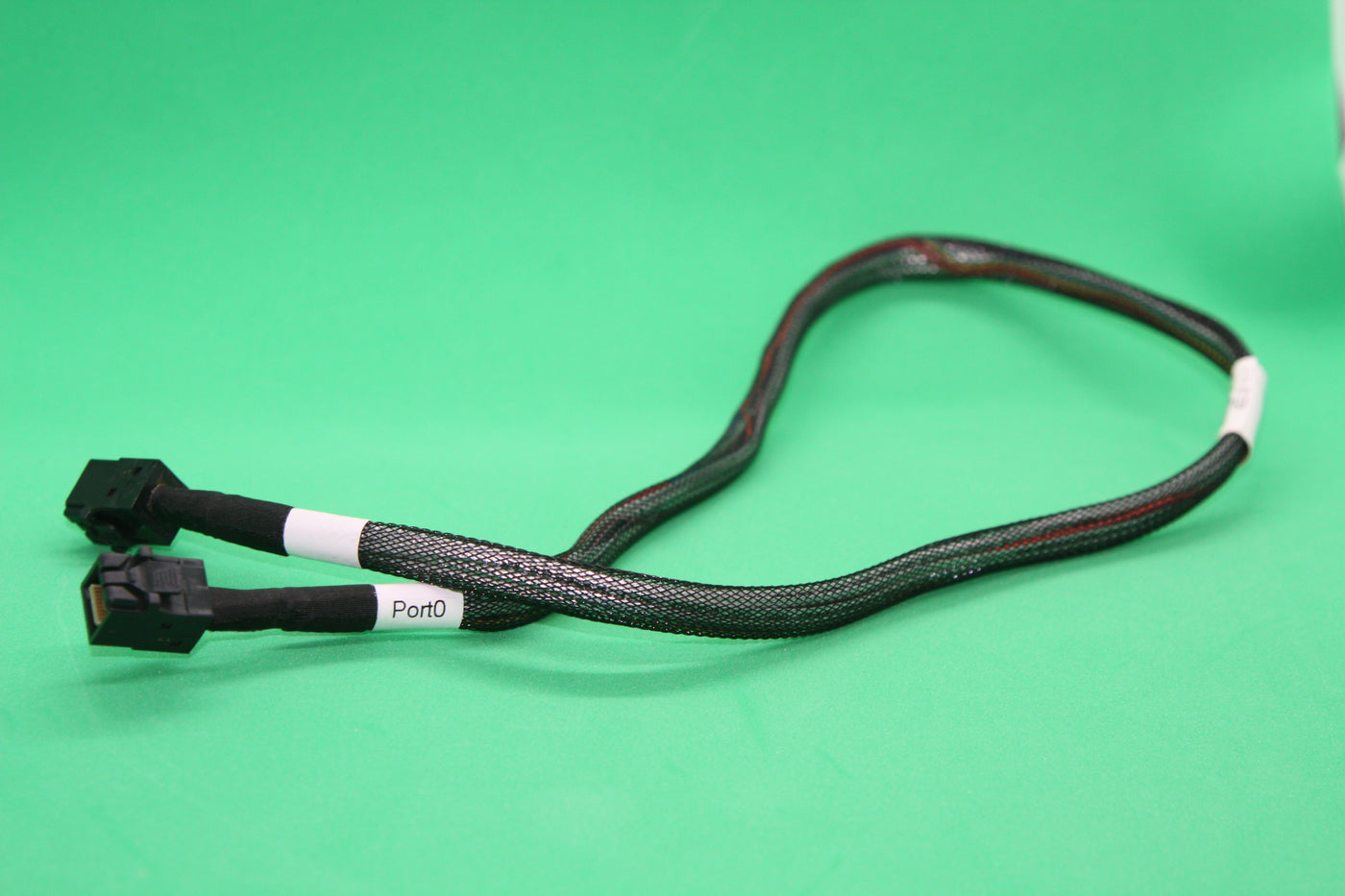 Amphenol SAS cable SFF-8643 to SFF-8643 24-in 00YE326 00YJ415